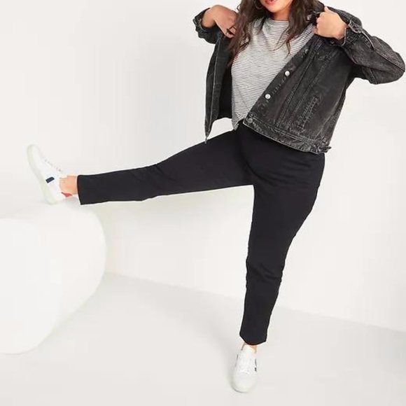 High-Waisted O.G. Straight Chino Pants for Women - Picture 3 of 3